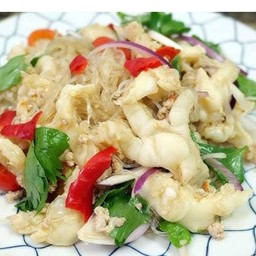 ยำวุ้นเส้นเล็บมื่อนาง