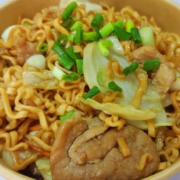 ยากิโซบะหมู