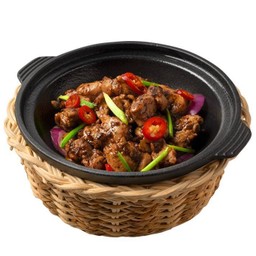 ไก่ผัดพริกไทยดำหม้อดิน