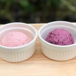 กรีกโยเกิร์ต 70 x 100 กรัม (เซตคู่คละไซด์)