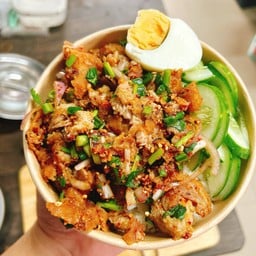 ข้าวขยำหมู & ข้าวหมูทอดคุณยาย