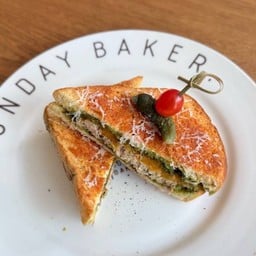 Tuna melt with pesto sandwiches(LM)