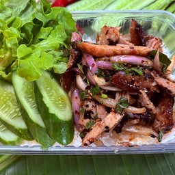 น้ำตกไก่อบไฟลุกราดข้าว
