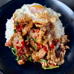 กะเพราเนื้อ