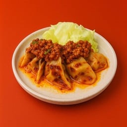 เกี๊ยวซ่าย่างหน้าหมูสับมิโซะรสเผ็ด