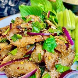 หมูน้ำตก