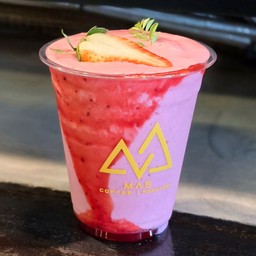 Strawberry smooties (ผลไม้ปั่น)