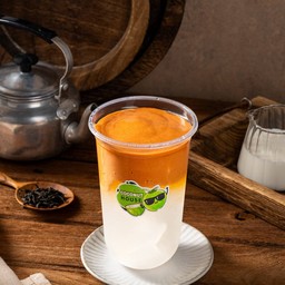 ชาไทยโฟมชีสน้ำมะพร้าวสด