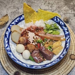 ก๋วยเตี๋ยวเย็นตาโฟทรงเครื่อง