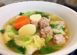 แกงจืดเต้าหู้หมูสับ (กับข้าว)