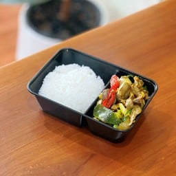 ข้าว+คั่วเครื่องในไก่