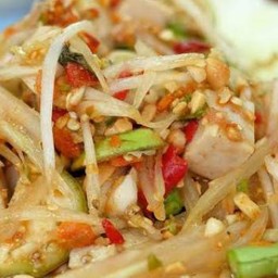 ตำปูปลาร้าหมูยอ