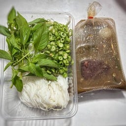 ชุดขนมจีนน้ำยาป่า