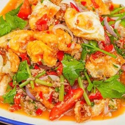 ยำไข่ดาว หมูสับ