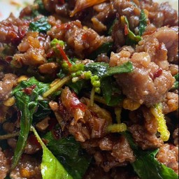 ฉุย ก๋วยเตี๋ยวไก่มะระ