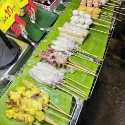 หรอยแรงหมึกย่าง&ไส้กรอกอีสาน เมืองทอง