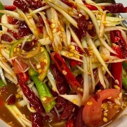 วิไลวรรณหมูกรอบ ใกล้สะพานลอยภัทรวิท