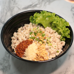 A08.ก๋วยเตี๋ยวหมูสับล้วนต้มยำ