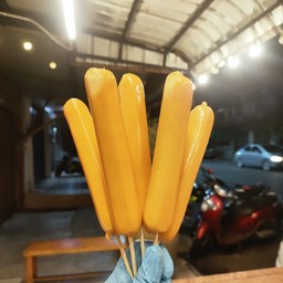 ไส้กรอกหนังกรอบ