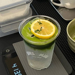 มันฉะใส่น้ำเลม่อนสด