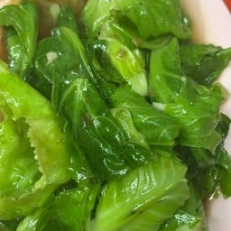 Stir-Fried Baby Cabbage With Oyster Sauce