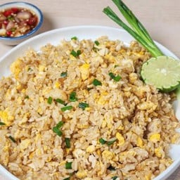 ข้าวผัดไข่ 3 ใบ
