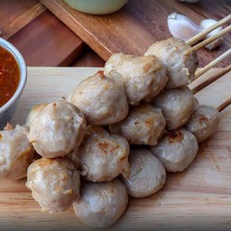 นายเบลลูกชิ้น