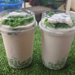 มะพร้าวปั่นลอดช่อง