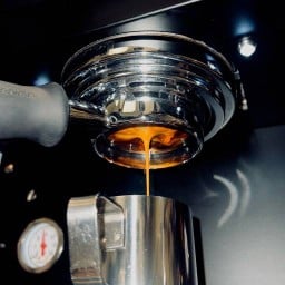 SUKSOMJAI Coffee Bread