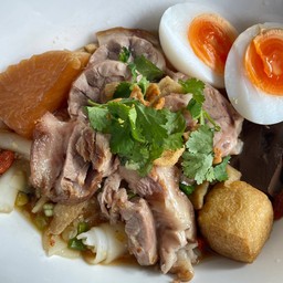 ก๋วยจั๊บน้ำข้นครัวคุณเล็ก