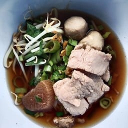 ร้านเตี๋ยวปัง  ก๋วยเตี๋ยวเนื้อเปื่อย-ไก่มะระ-หมู