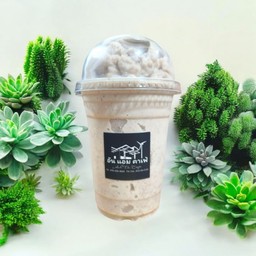 นมสดคุ๊กกี้แอนด์ครีมปั่น