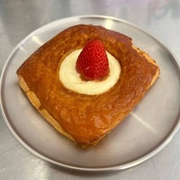 Dill patisserie & studio -