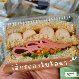 ไส้กรอก + โบโลน่า