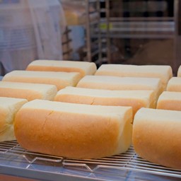 ขนมปัง 1 ปอนด์ (โฮมเมด)