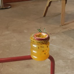 เสาวรสน้ำผึ้งโซดา