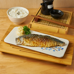 ข้าวปลาซาบะย่างเกลือ