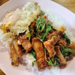 กินแซ่บข้าวร่มแฝกเจ๊จัง2