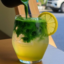 Matcha Sparkling Honey Lemon (16 oz)