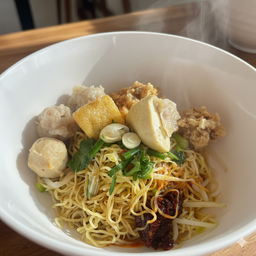 บะหมี่แห้ง ต้มยำ