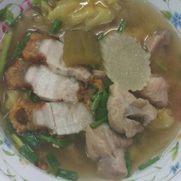 เกี๊ยวหมูกรอบ+หมูตุ๋น