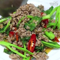 ตั๊กม้อผัดกระเพรา หิวๆต้องสั่ง