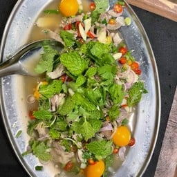 ยำพวงไข่