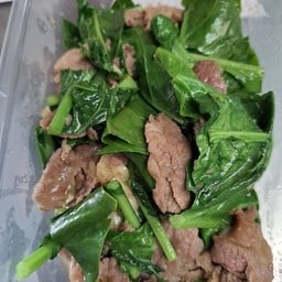 ผัดคะน้าน้ำมันหอยเนื้อ