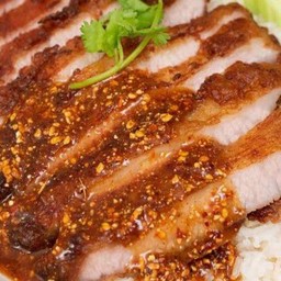 ข้าวคอหมูทอด