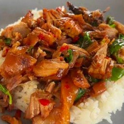 ครัว 4 พี่น้อง🥢 โครตยำ🥕🌶กระเพาเต็มกาก