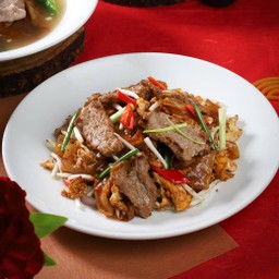 ผัดซีอิ๊วเนื้อ