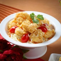 สลัดกุ้งทอด