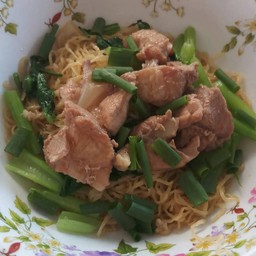 บะหมี่+หมูตุ๋น