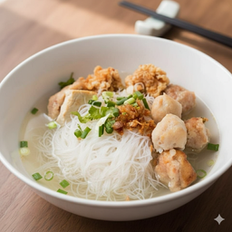 เส้นหมี่ น้ำใส